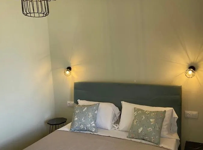 Garden View By Nikolis Lägenhetshotell Paradisos