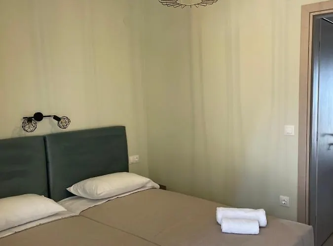 Garden View By Nikolis Lägenhetshotell Paradisos